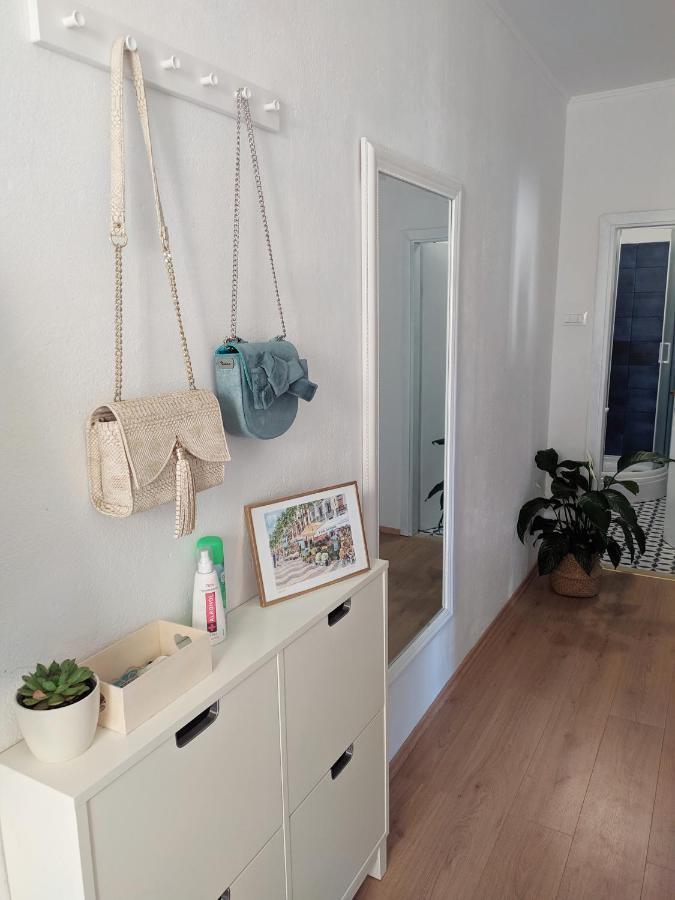 Modern Apartment With 3 Bedrooms Makarska Eksteriør bilde