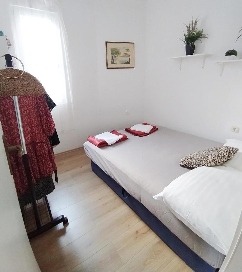 Modern Apartment With 3 Bedrooms Makarska Eksteriør bilde
